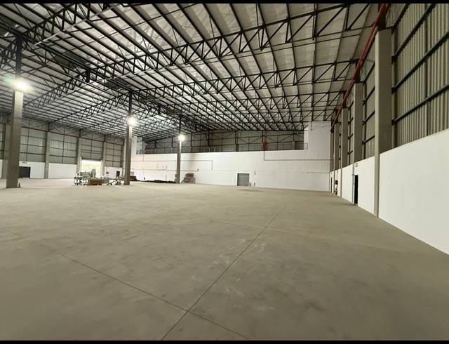 3,743M² WAREHOUSE TO LET IN SPARTAN